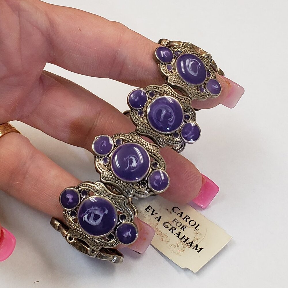 Carol for Eva Graham, NWT, purple swirl stone, silver tone stretch bracelet